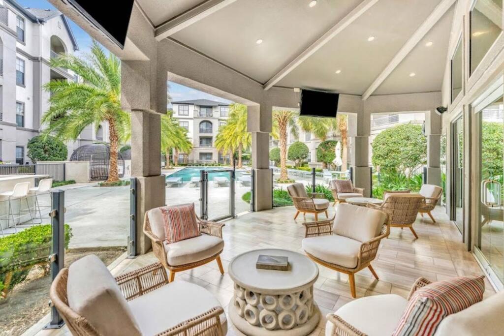 Daire Chic Retreat-walk To Nrg-pool *